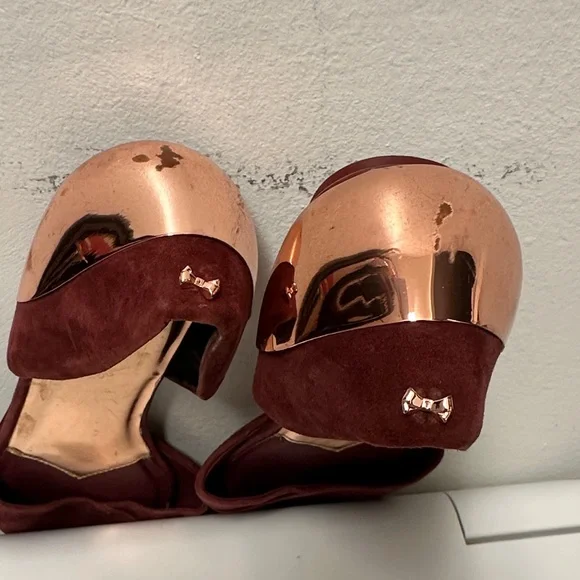 Ted Baker London Burgundy Flats, very comfortable flats. Pre-Owned, Size : 8 - Picture 5 of 10